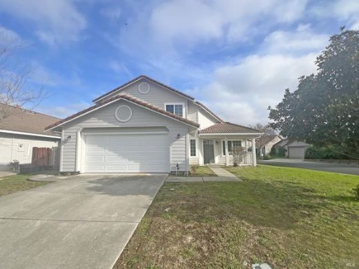2770 Bay Tree Dr